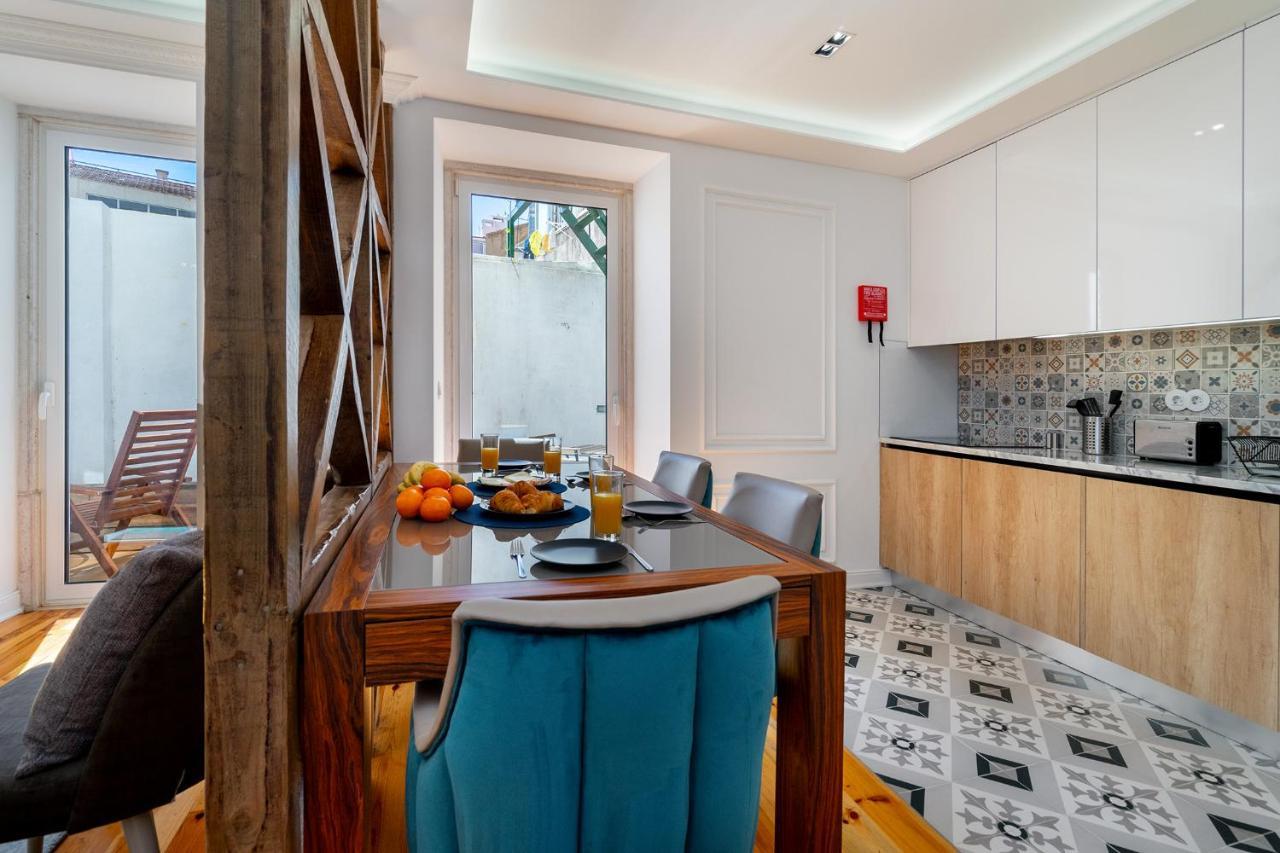 Whome | Great Location & Large Family Apartment W/Patio Lisboa Dış mekan fotoğraf